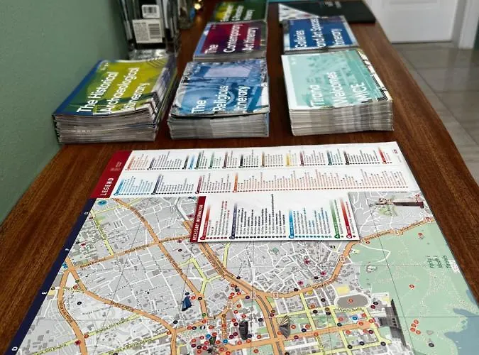 לינה וארוחת בוקר Condesa 3*