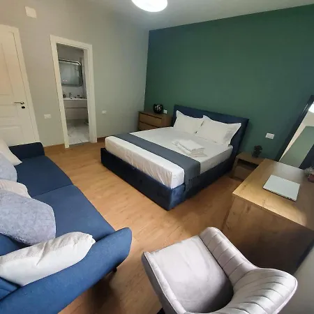 Condesa Bed and Breakfast Τίρανα